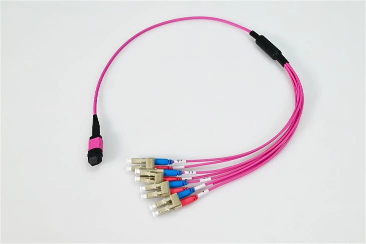 Kord Tampalan Gentian Optik LC Ke MPO 8 Teras 3.0mm OM4