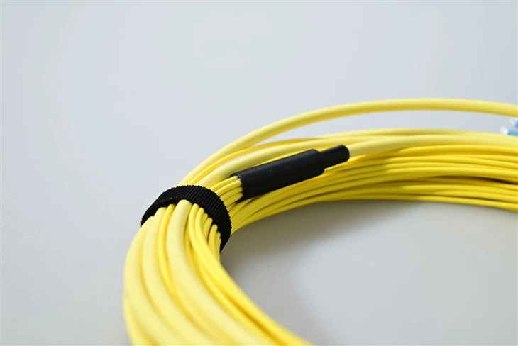 Fiber Optic Pigtail LC UPC 12 Core factory